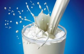 Da infância à maturidade, veja o impacto do consumo de leite
